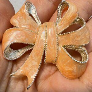 Bow Brooch Tanya Creations TC Signed Vintage Peach Enamel Statement Pin – 2” Wid